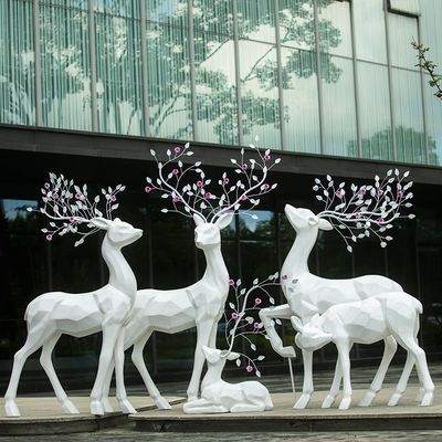 Fiberglass heykel Plum Blossom Deer Otel Lobisi Mobilya Bahçe Peyzaj Mülkiyeti